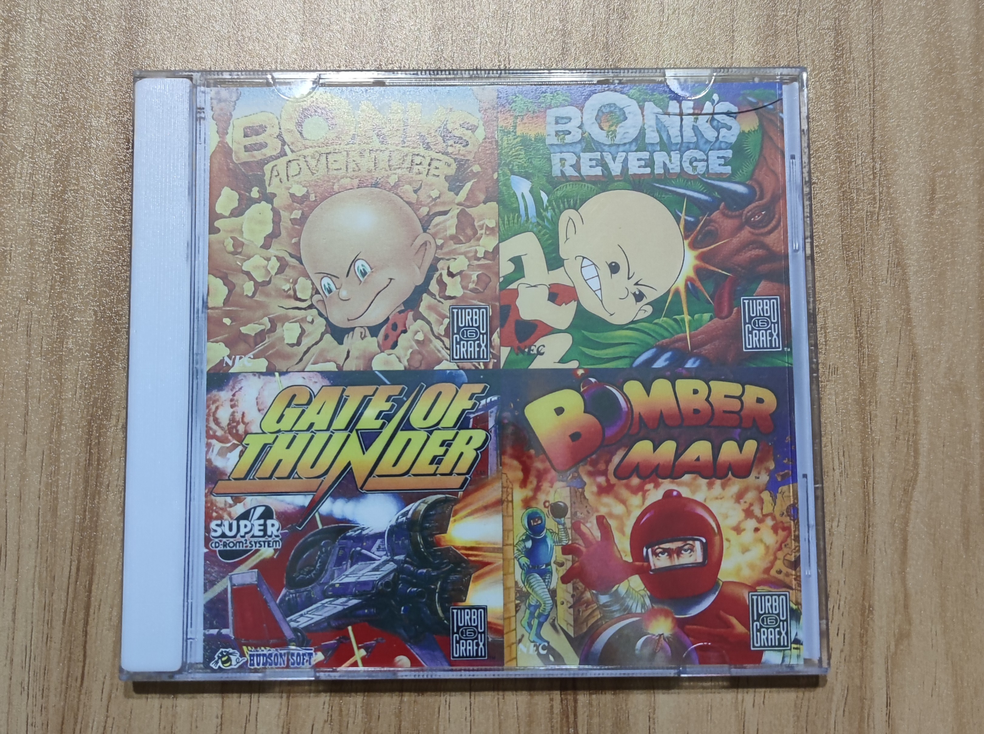 4-in-1 (Gate of Thunder + Bonk's Adventure + Bonk's Revenge + Bomberman)